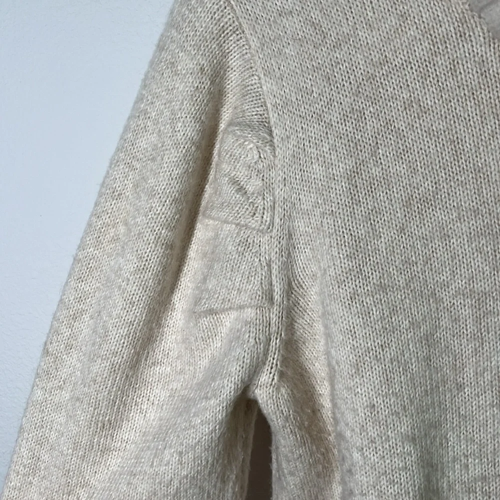 Cabi Cream Turtleneck Sweater Puff Sleeve Detail Size M